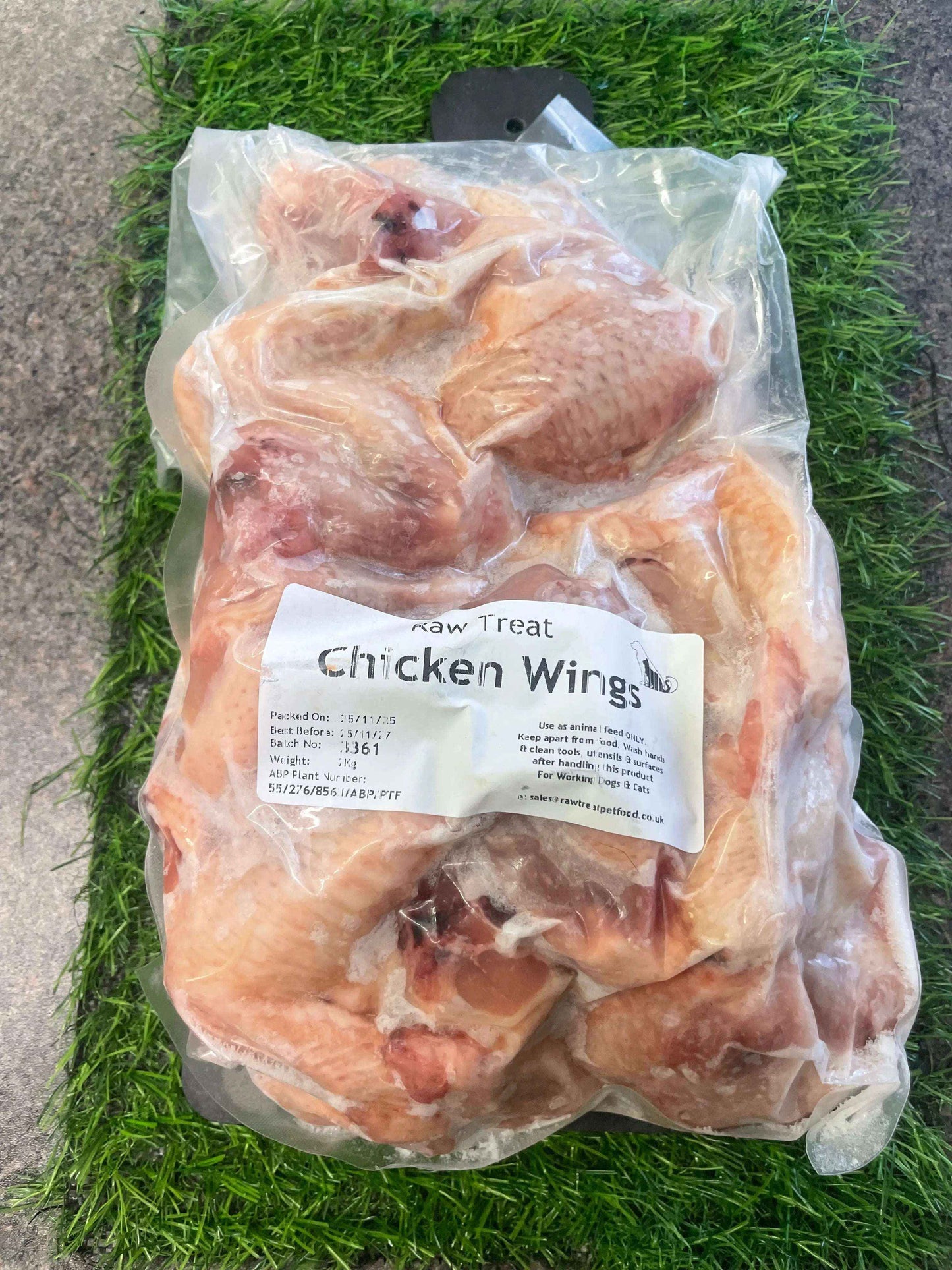 Raw Treat Pet Food - Raw Chicken Wings 2kg