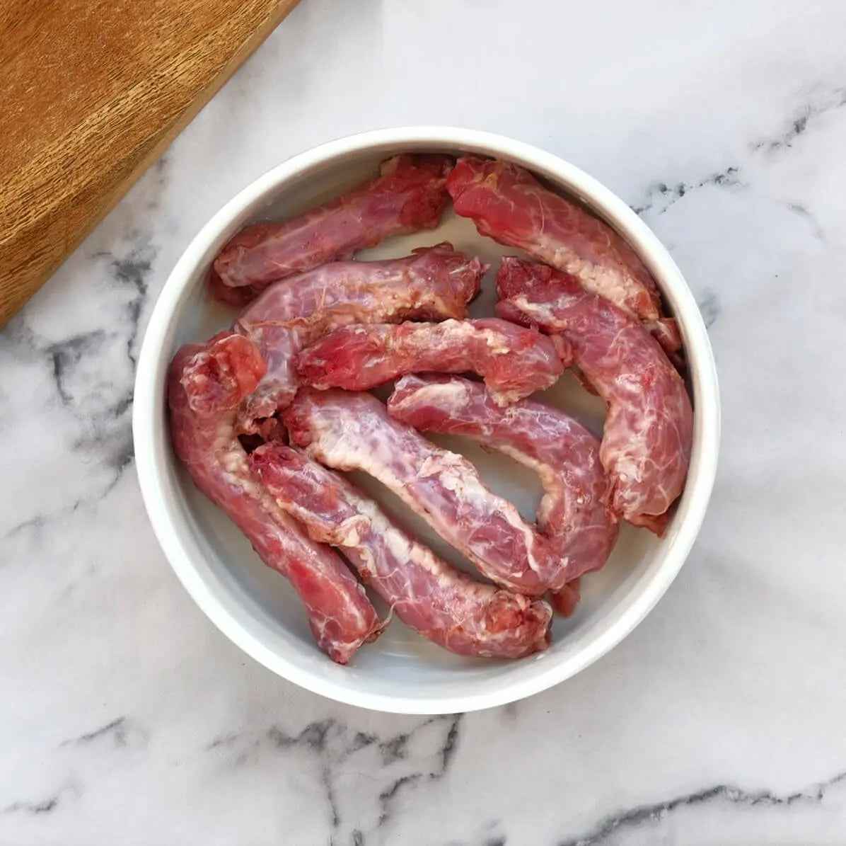 Raw Treat Pet Food - Chicken Necks - 2kg